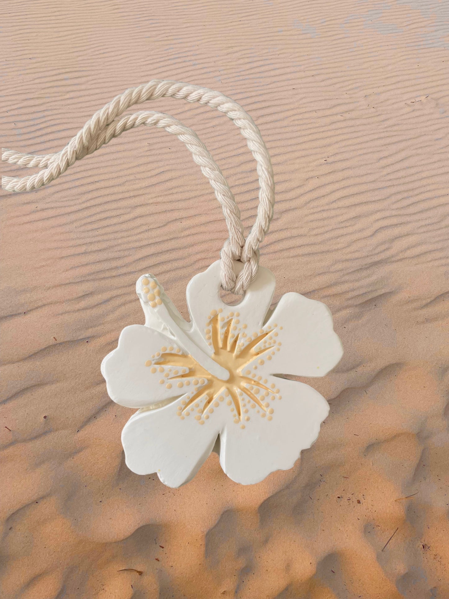 Hibiscus Tile - White & Beige